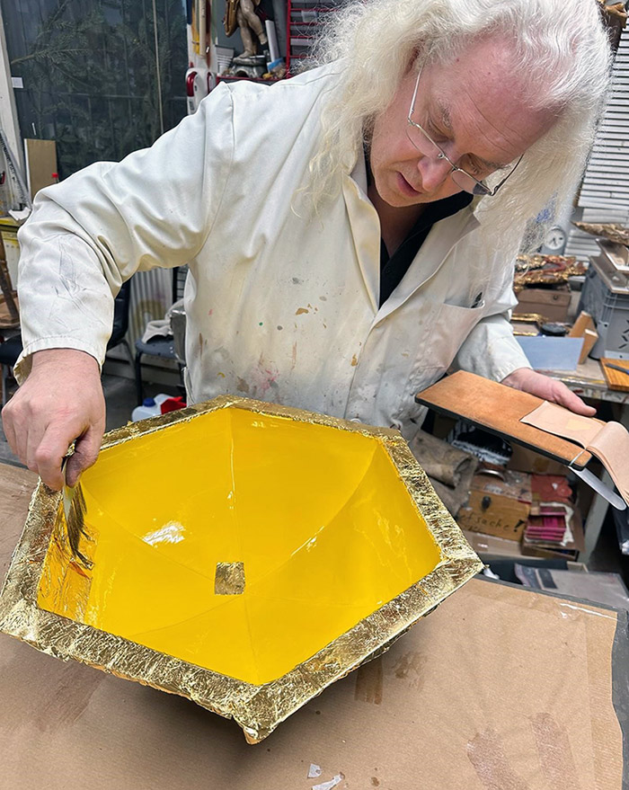 MODERNE BLATT- UND ÖLVERGOLDUNG Kurs mit Dietmar E. Feldmann im Atelier boesner in Unterentfelden